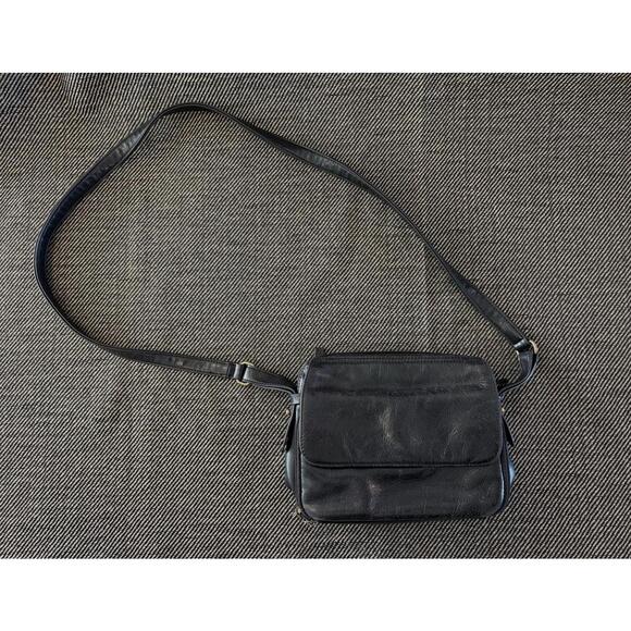 Aurielle Black Leather Shoulder Bag Crossbody Travel Organizer Zip Around - Picture 1 of 9